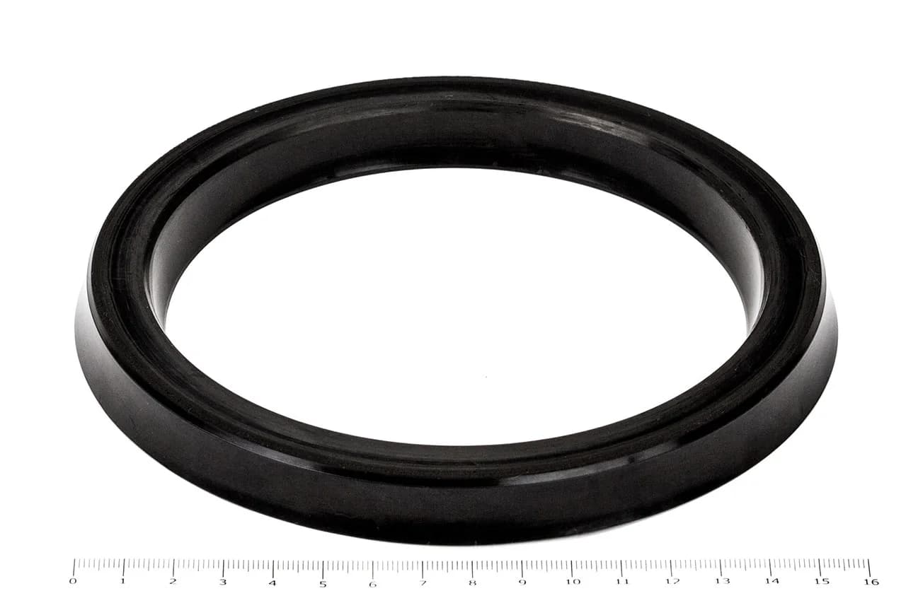 Манжета 130х160 h=15 ТУ 38-1051725-86